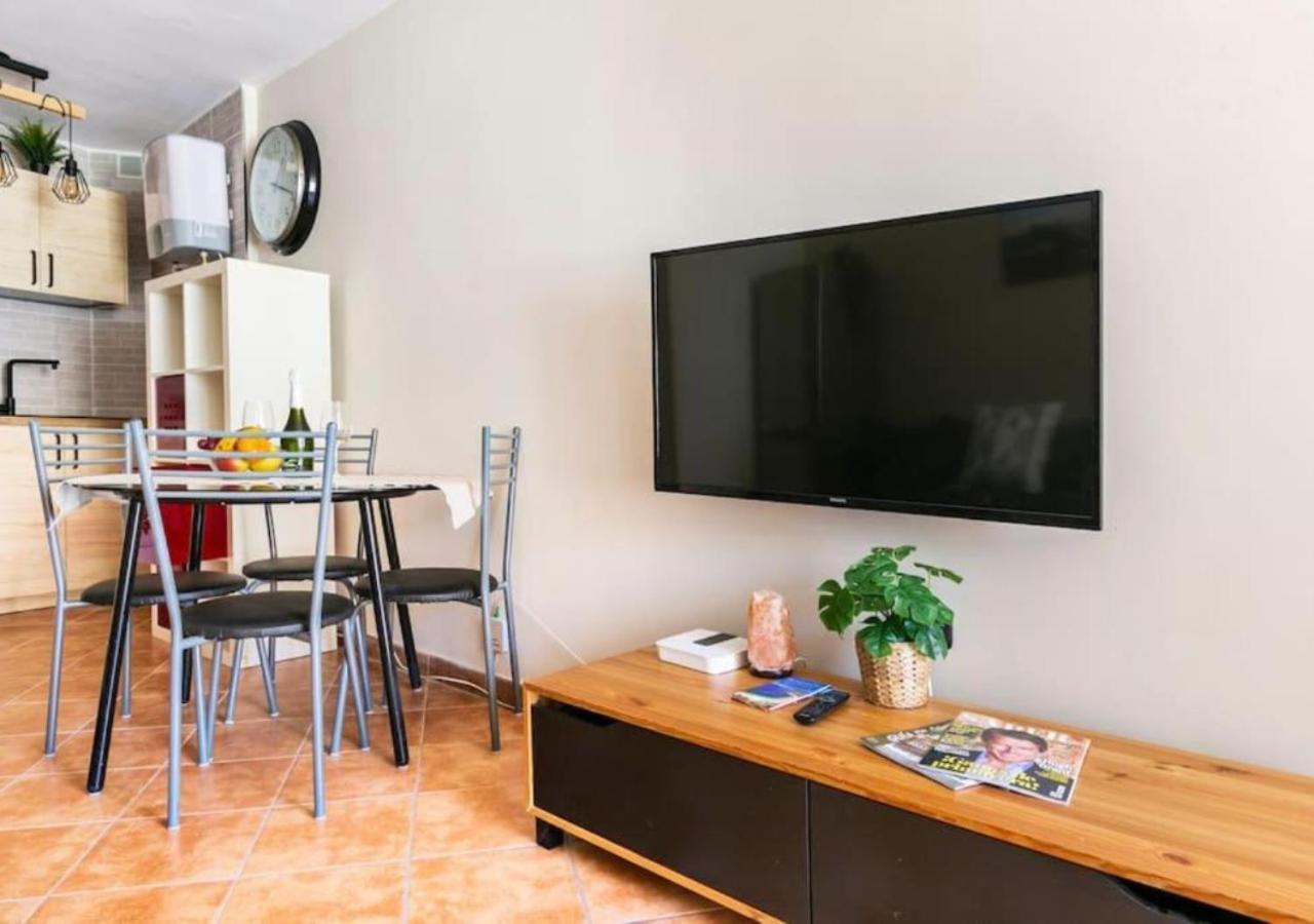Cosy Apartment In Los Cristianos 5Min To The Ocean Exteriör bild