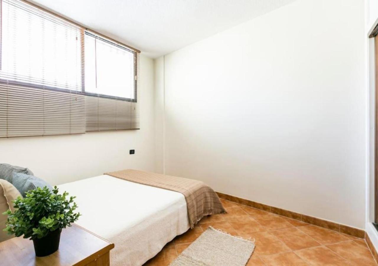 Cosy Apartment In Los Cristianos 5Min To The Ocean Exteriör bild