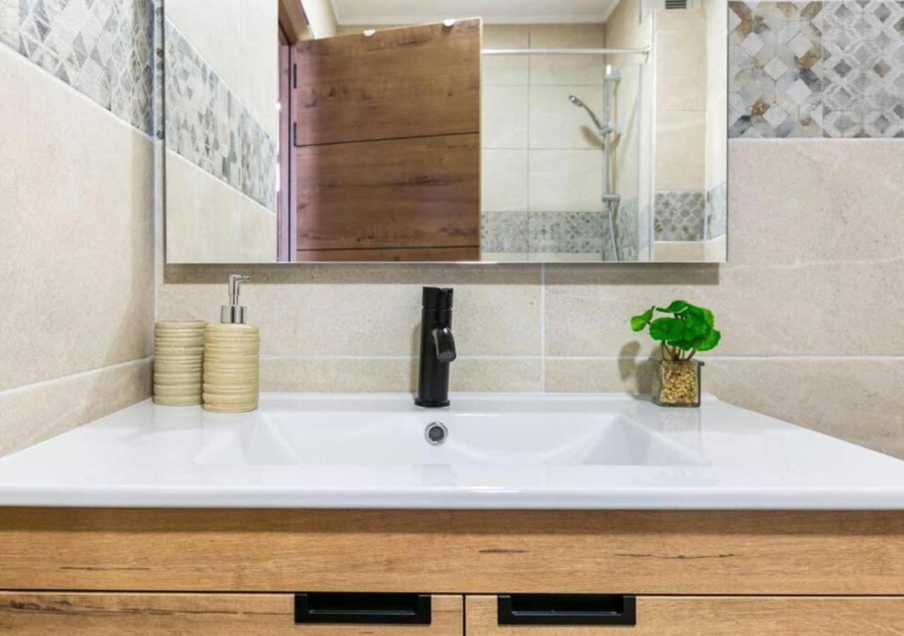 Cosy Apartment In Los Cristianos 5Min To The Ocean Exteriör bild
